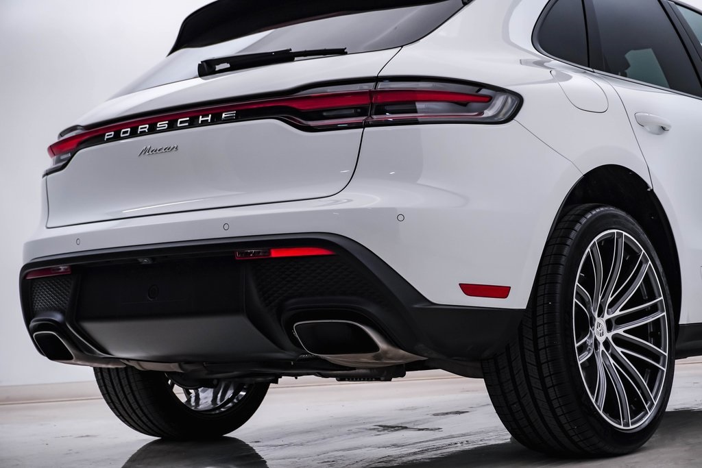 2024 Porsche Macan  12