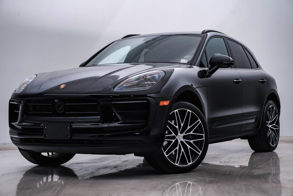 2024 Porsche Macan  1