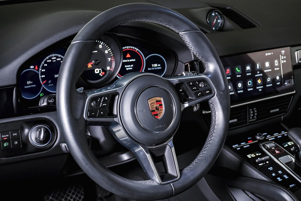 2023 Porsche Cayenne Platinum Edition 19