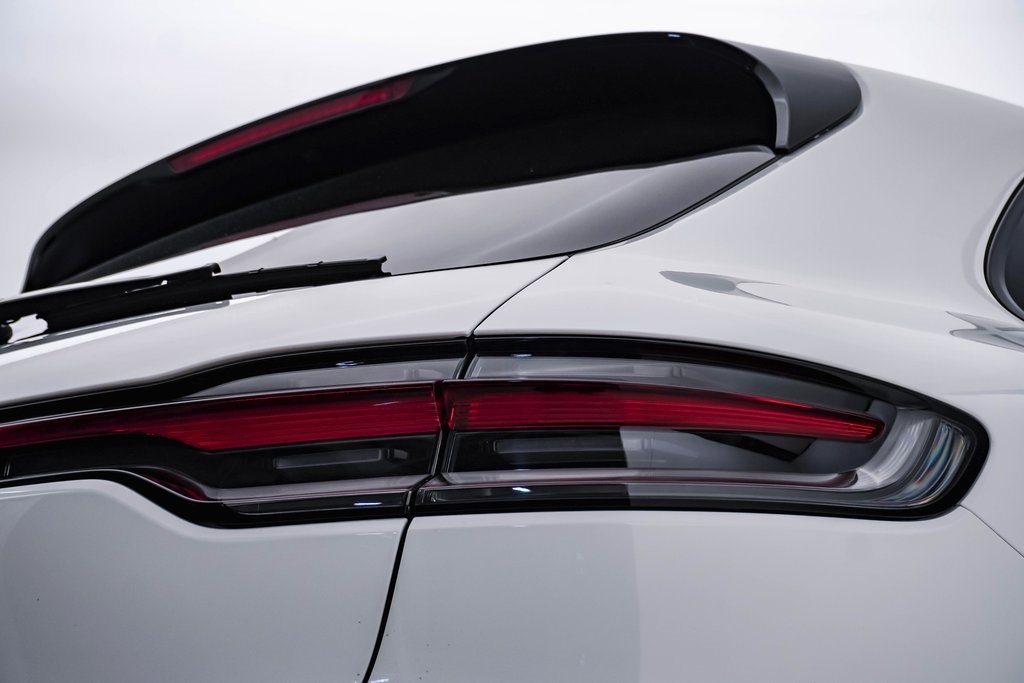 2019 Porsche Macan  13