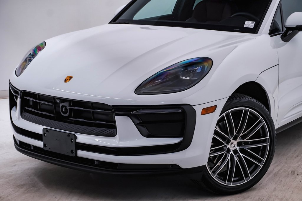 2024 Porsche Macan  4