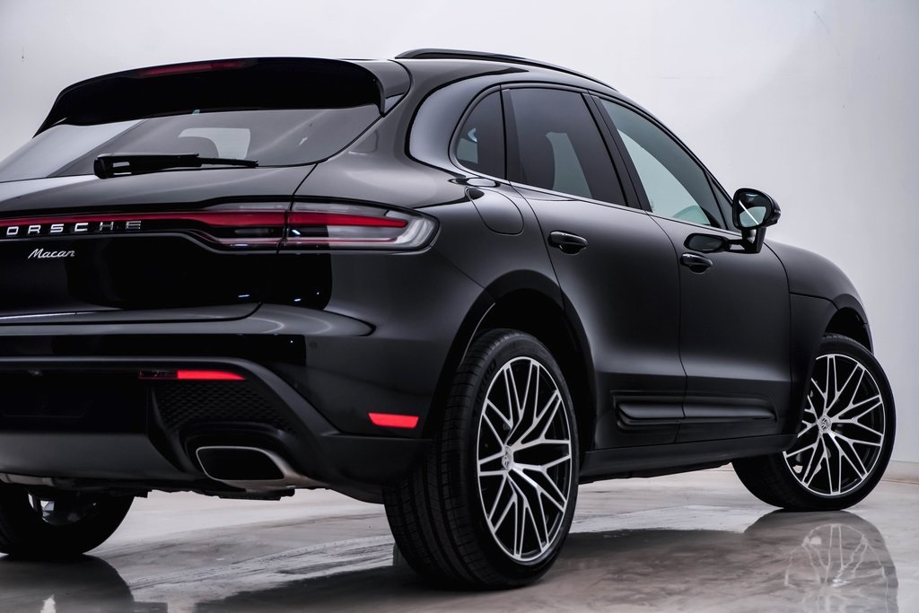 2024 Porsche Macan  10