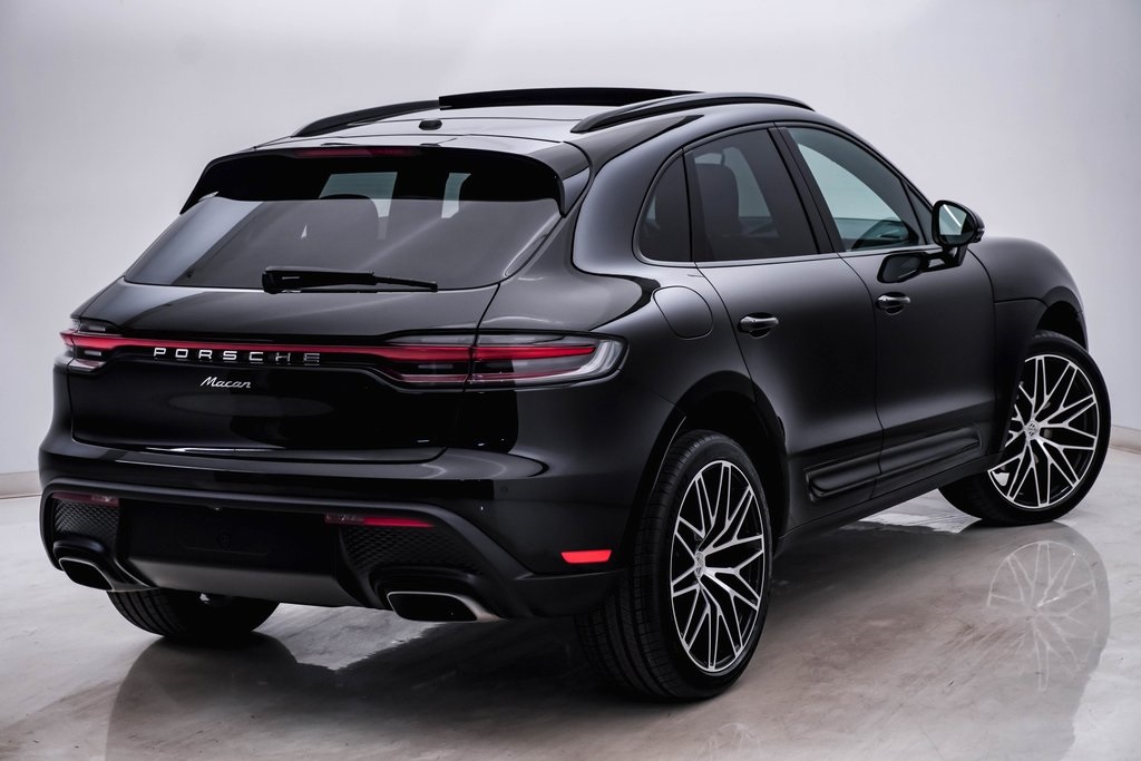 2024 Porsche Macan  11