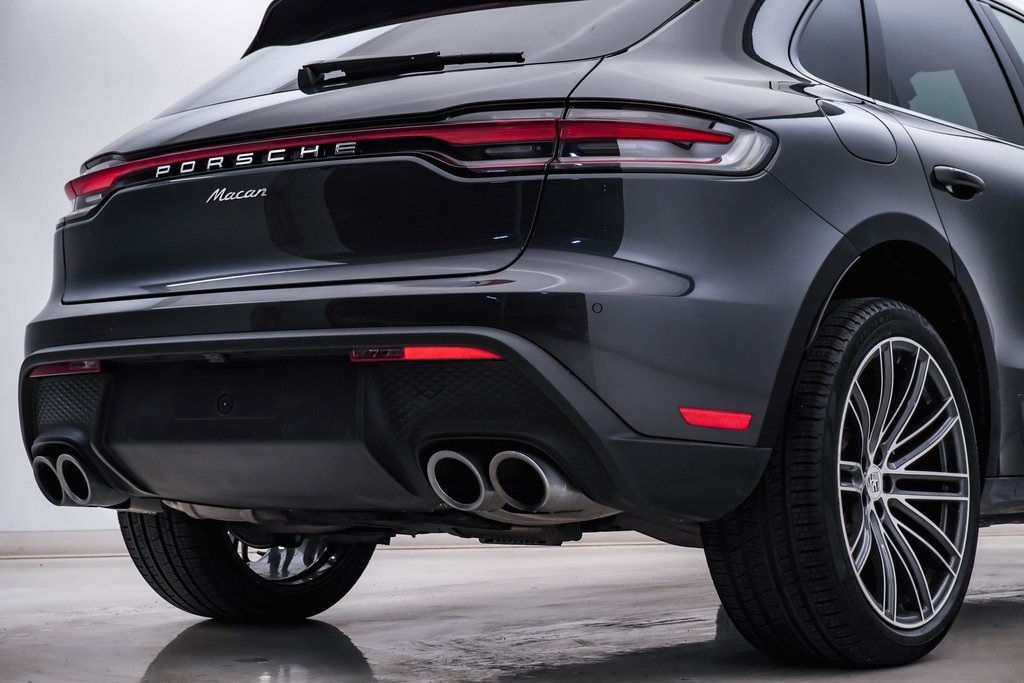 2024 Porsche Macan  13