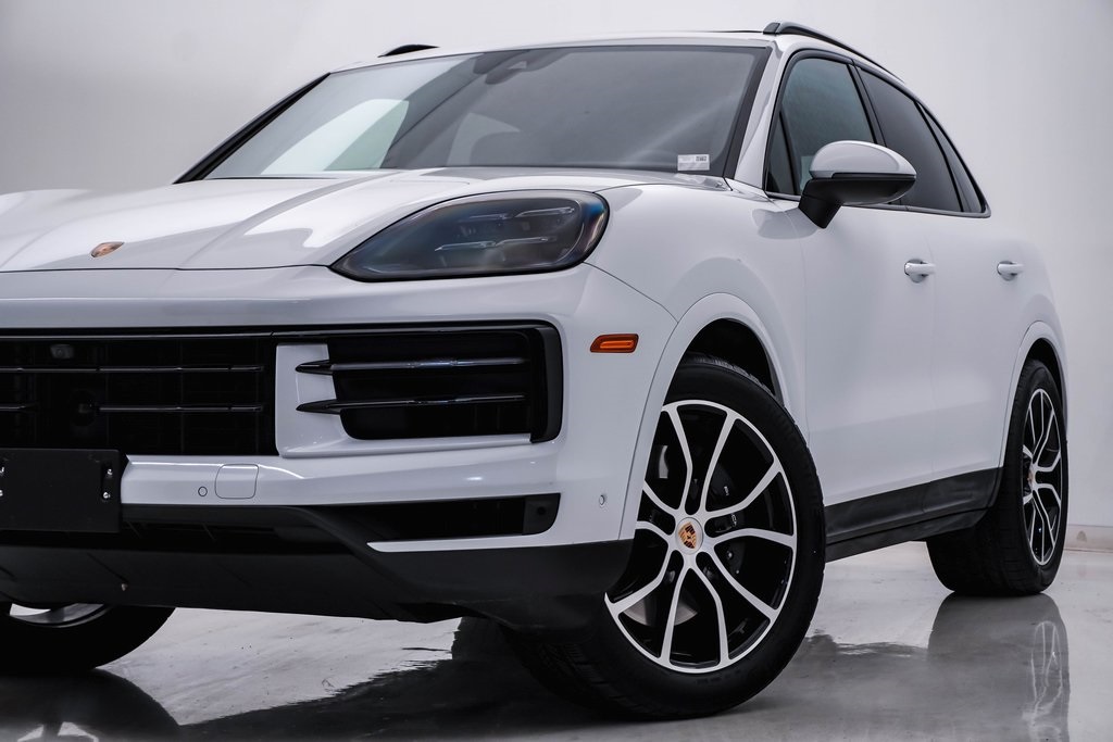 2024 Porsche Cayenne  2