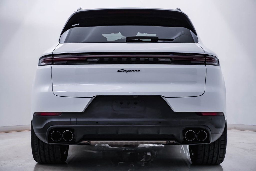 2024 Porsche Cayenne  8