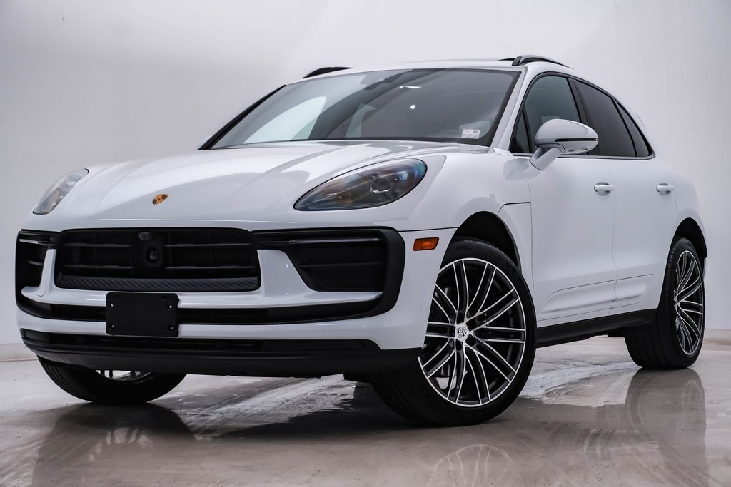 2024 Porsche Macan  1