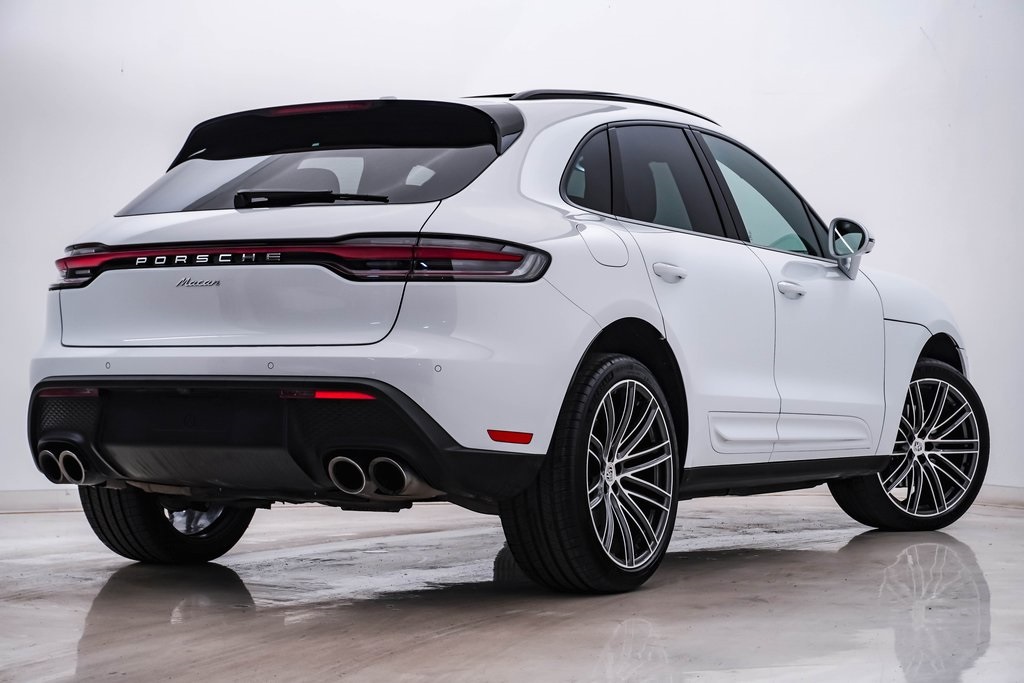 2024 Porsche Macan  9