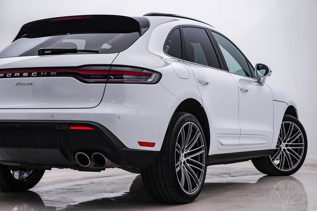 2024 Porsche Macan  10