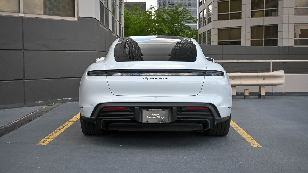 2022 Porsche Taycan GTS 5