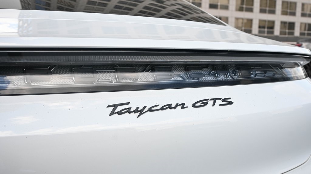 2022 Porsche Taycan GTS 6