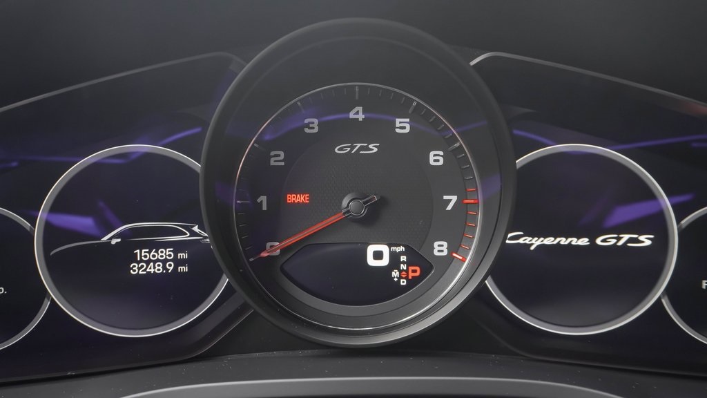 2022 Porsche Cayenne GTS 22