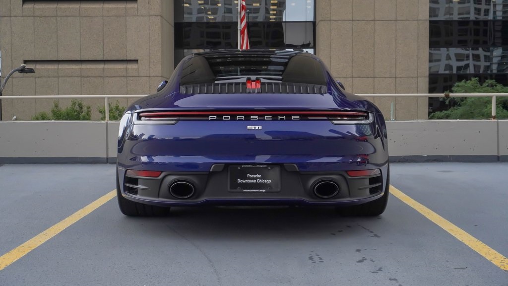 2020 Porsche 911 Carrera S 4