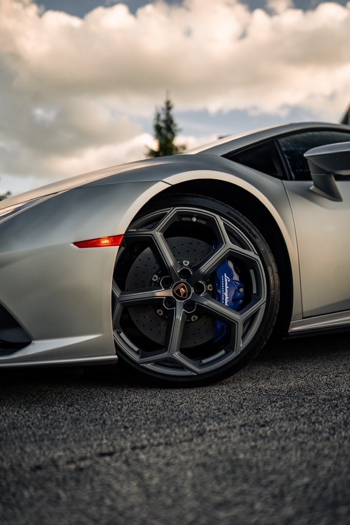 2020 Lamborghini Huracan EVO Base 2