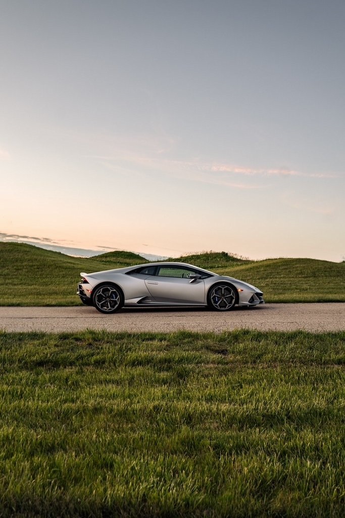 2020 Lamborghini Huracan EVO Base 4