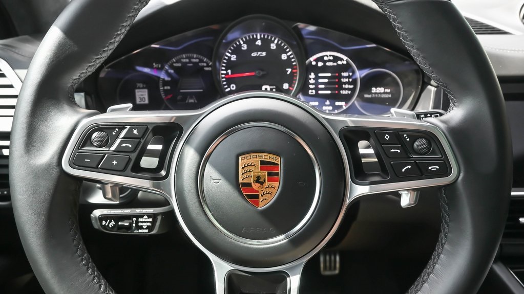 2021 Porsche Cayenne GTS 10