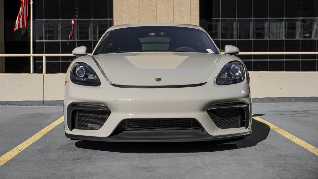 2022 Porsche 718 Cayman GT4 2