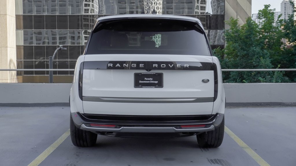 2023 Land Rover Range Rover SE 4