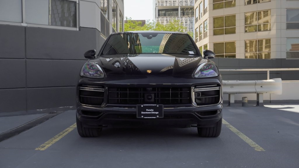 2022 Porsche Cayenne Coupe Turbo 2