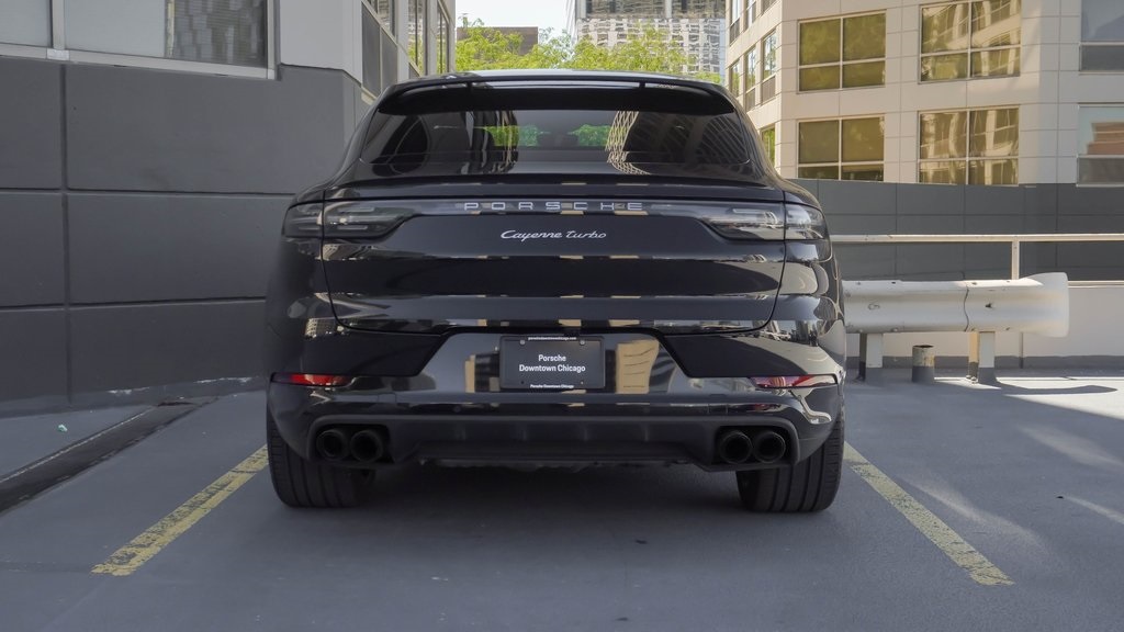 2022 Porsche Cayenne Coupe Turbo 4