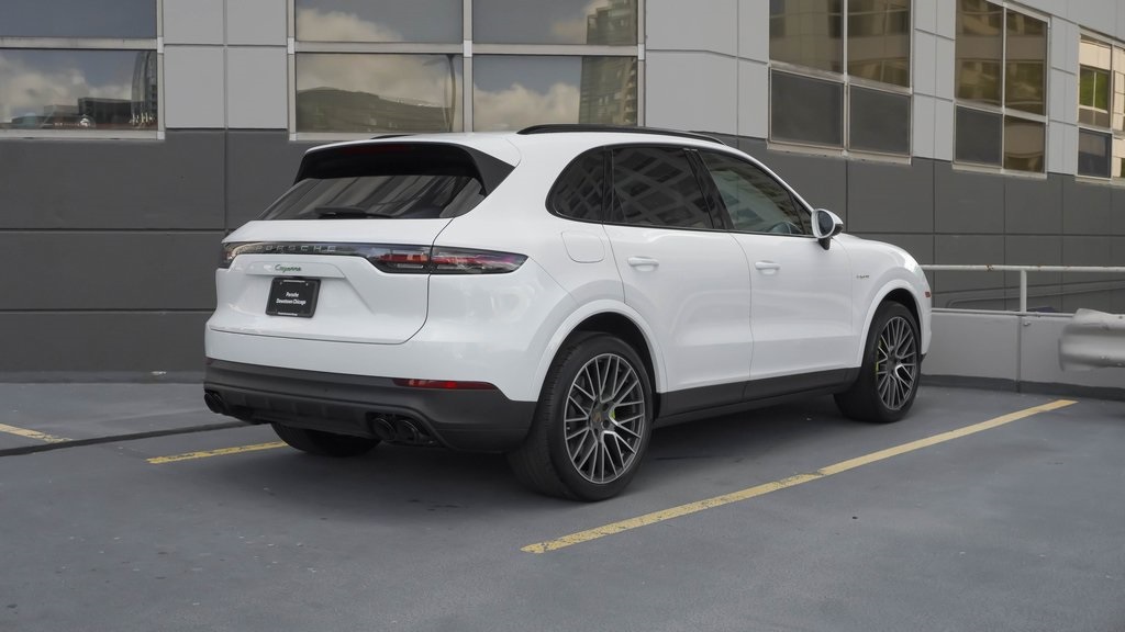 2021 Porsche Cayenne E-Hybrid  3