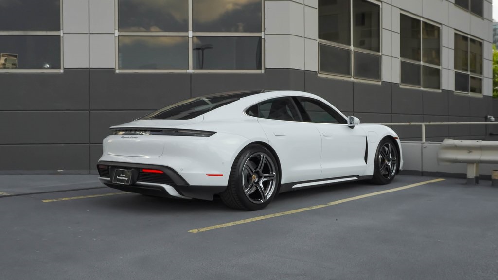 2020 Porsche Taycan Turbo 3