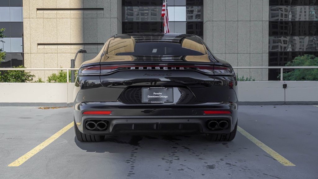 2022 Porsche Panamera 4S 4