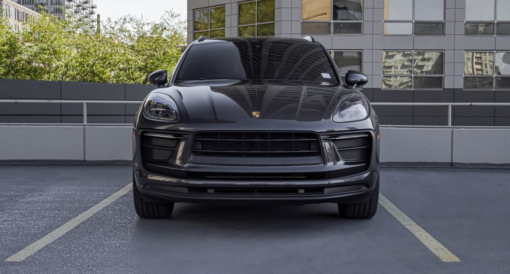 2022 Porsche Macan  2