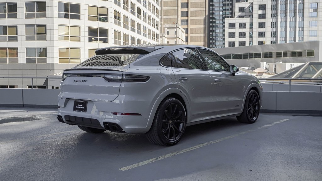 2022 Porsche Cayenne Coupe GTS 3