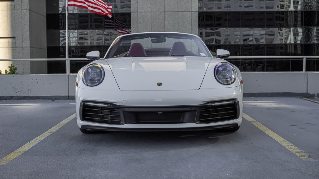 2021 Porsche 911 Carrera 4S Cabriolet 3