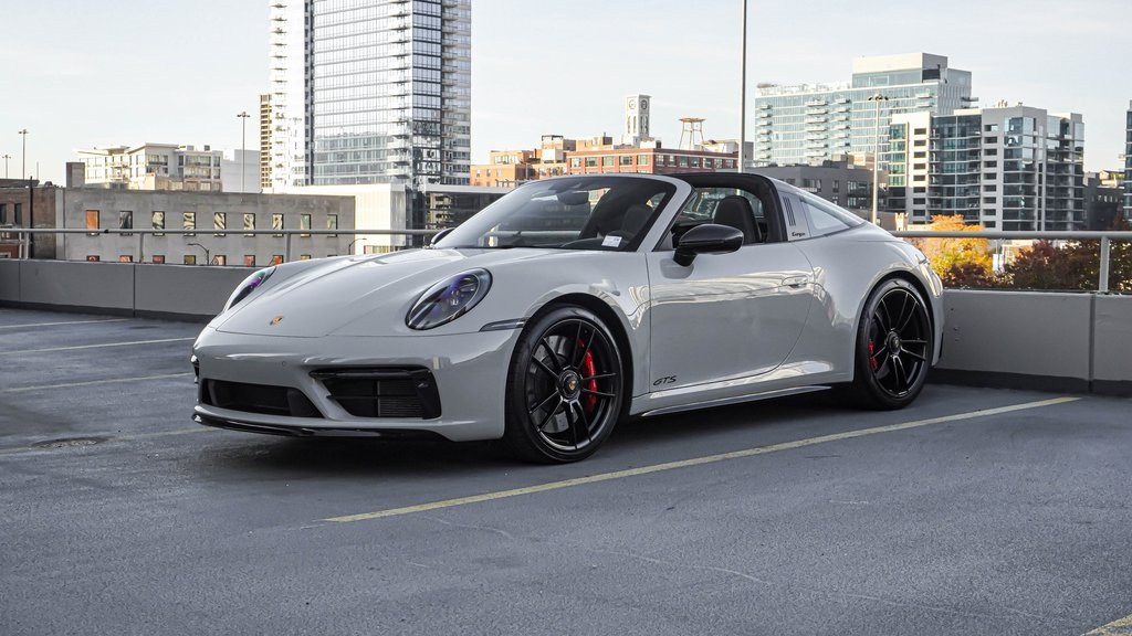 2022 Porsche 911 Targa 4 GTS 2