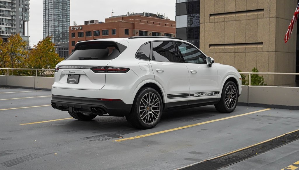 2023 Porsche Cayenne Platinum Edition 3