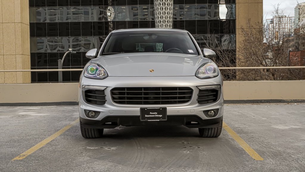 2016 Porsche Cayenne  2