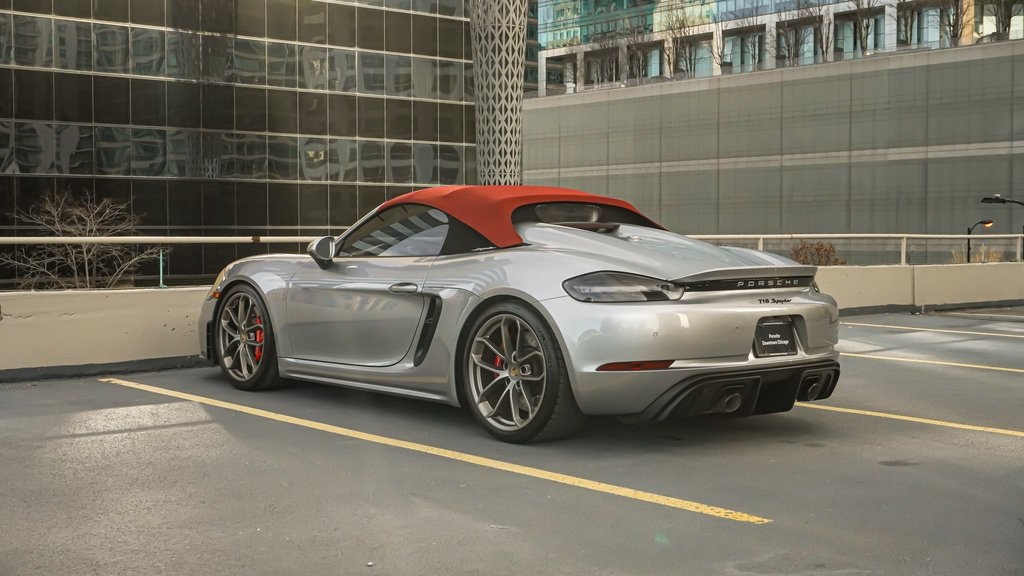 2022 Porsche 718 Spyder  7