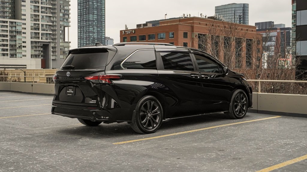 2022 Toyota Sienna XSE 6