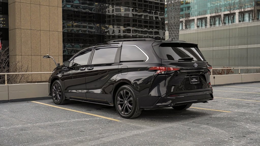 2022 Toyota Sienna XSE 8