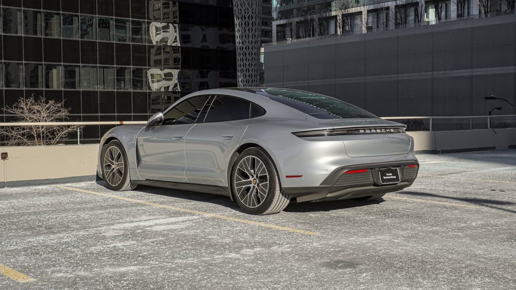 2024 Porsche Taycan  8