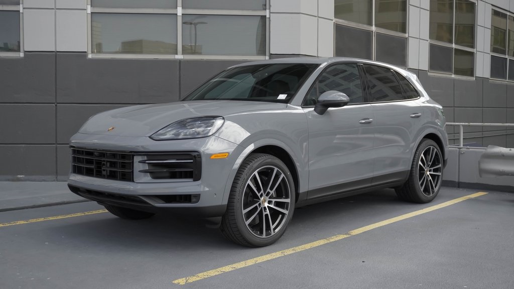 2024 Porsche Cayenne  1