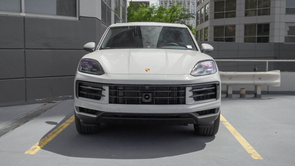 2024 Porsche Cayenne  2