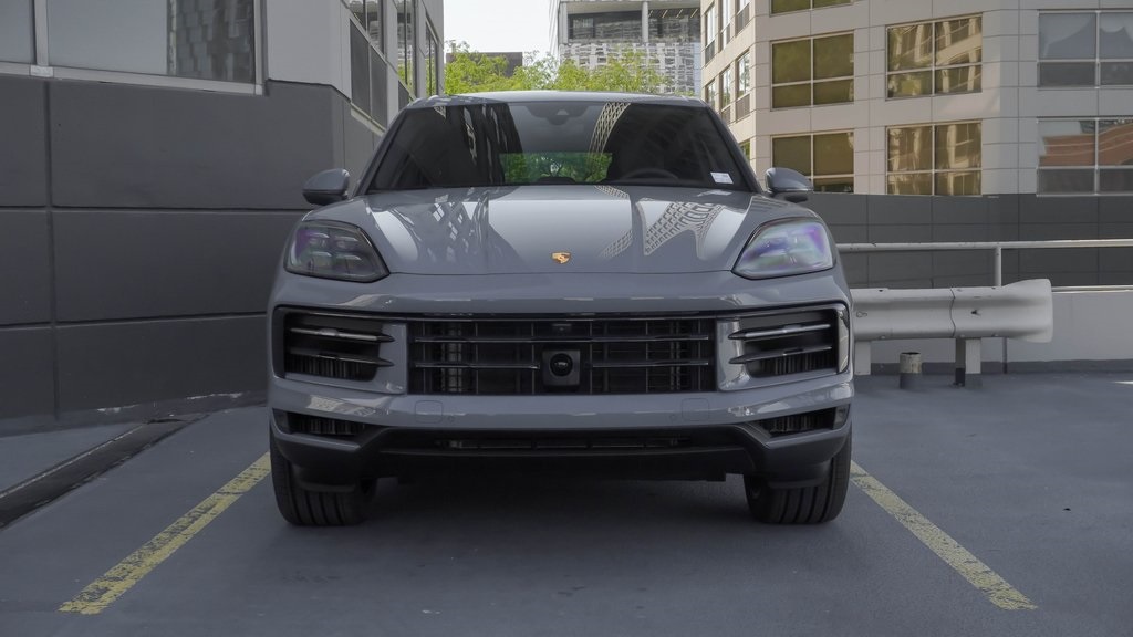 2024 Porsche Cayenne  2