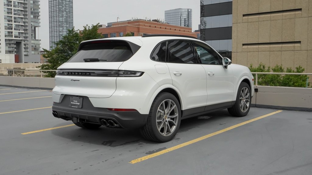 2024 Porsche Cayenne  4