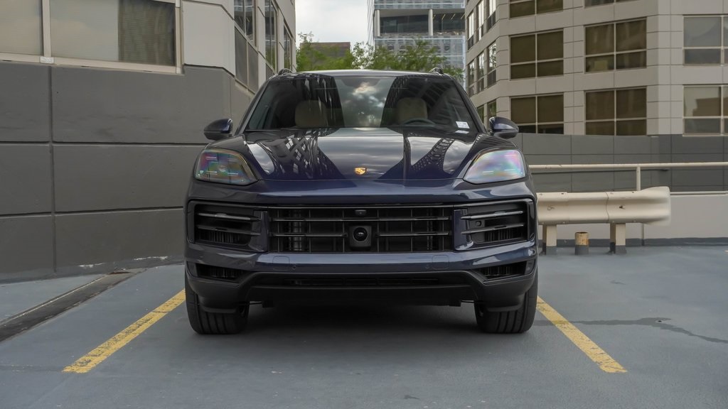 2024 Porsche Cayenne  2