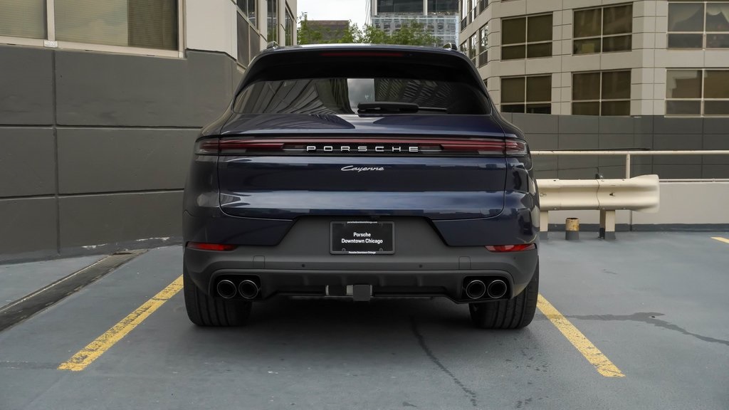 2024 Porsche Cayenne  4