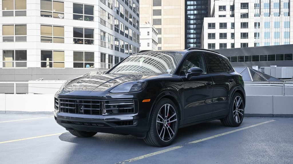 2024 Porsche Cayenne S 1