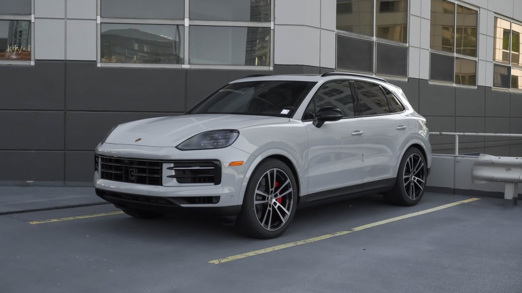 2024 Porsche Cayenne S 1