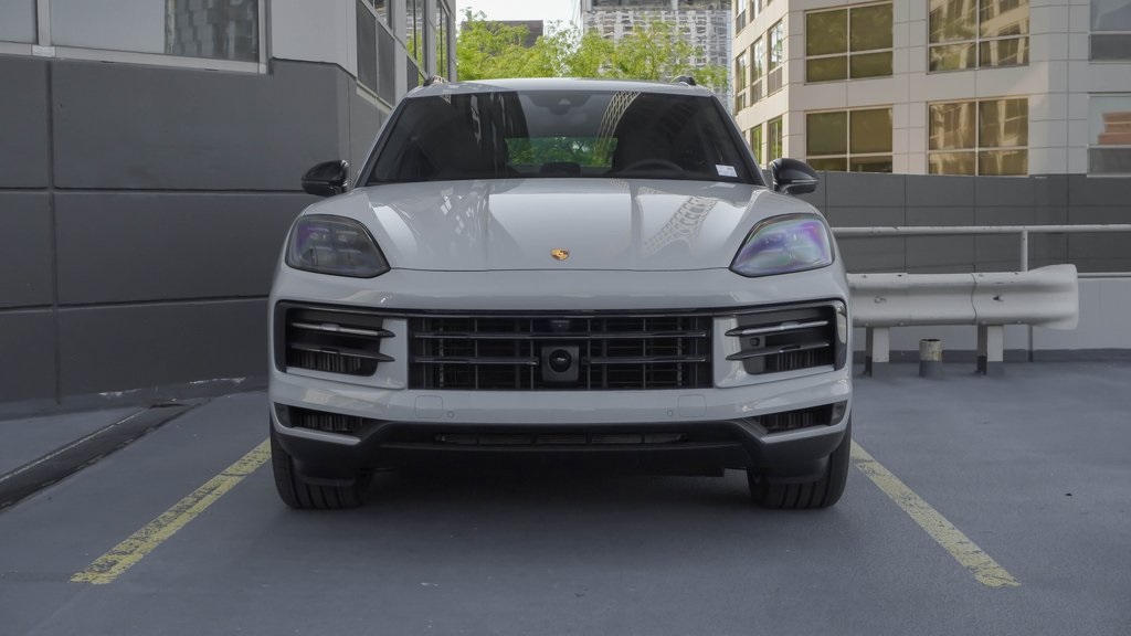 2024 Porsche Cayenne S 2