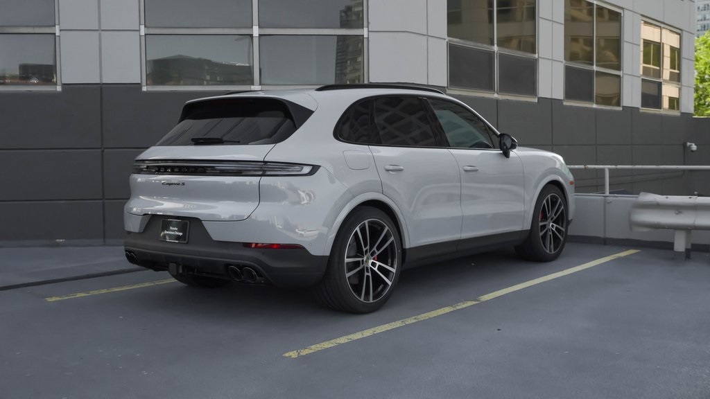 2024 Porsche Cayenne S 3