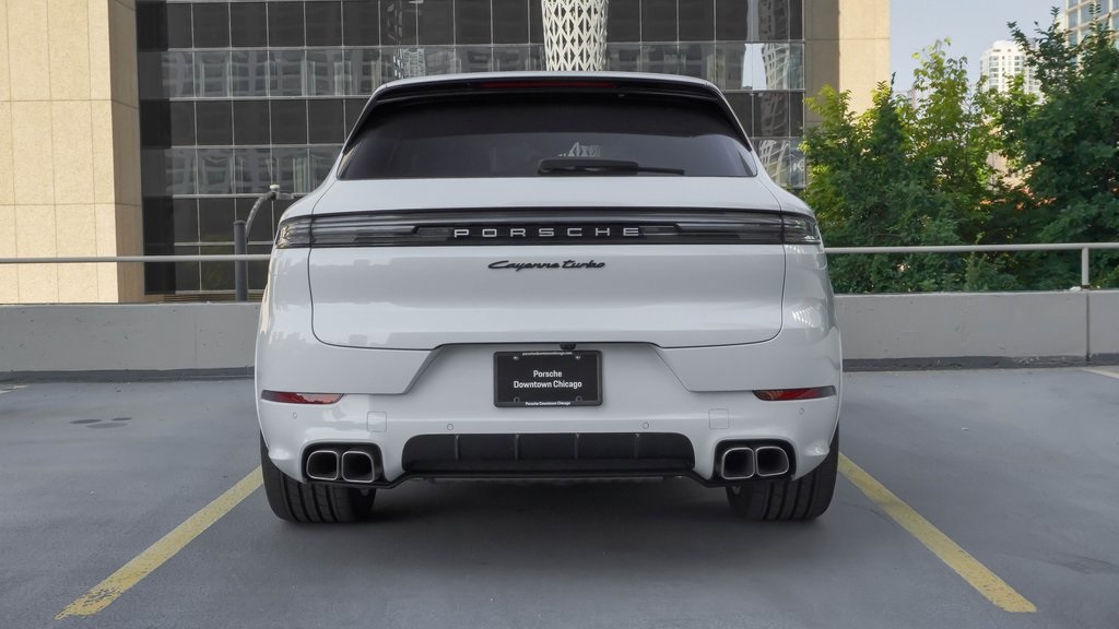 2024 Porsche Cayenne E-Hybrid Turbo 4