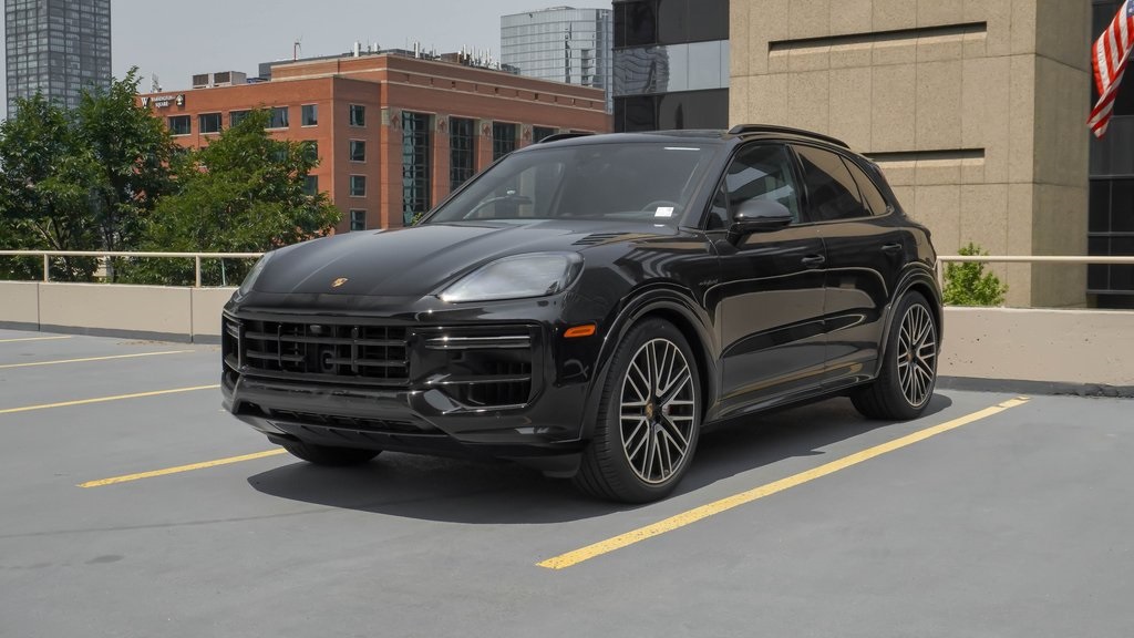 2024 Porsche Cayenne Turbo E-Hybrid  1