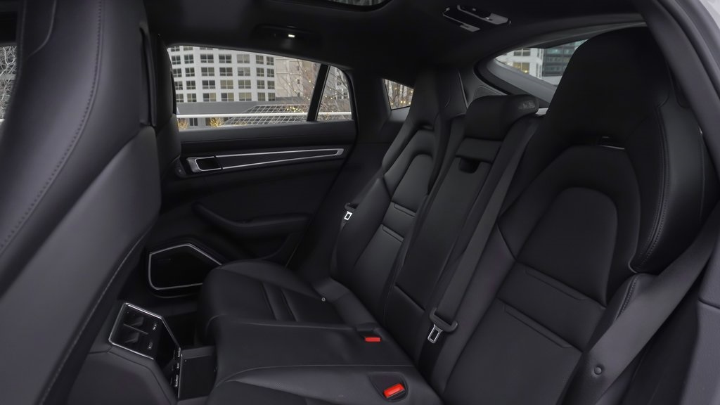 2023 Porsche Panamera 4 Platinum Edition 14